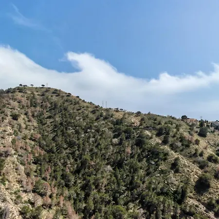 Апартаменты Skyline 25 Vistas Al Mar Y Montana Бенидорм