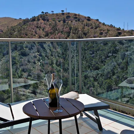 Апартаменты Skyline 25 Vistas Al Mar Y Montana *