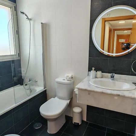 Skyline 25 Vistas Al Mar Y Montana Бенидорм